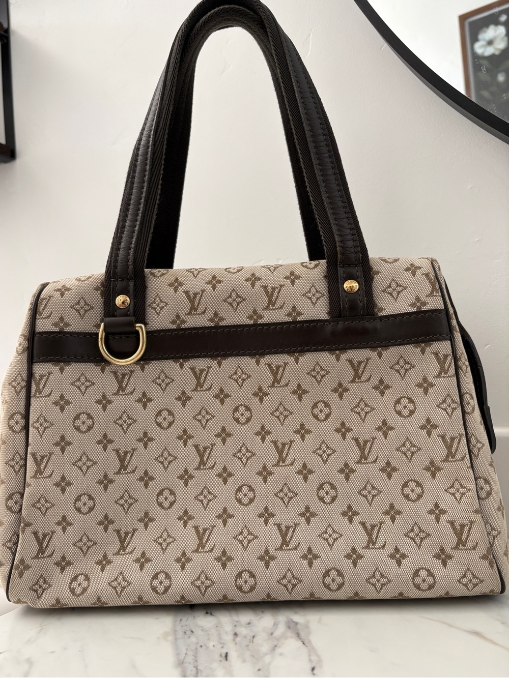 Louis Vuitton Monogram
Mini Lin Josephine PM Bag
